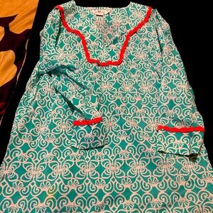 Vineyard vines large cover-up with rick rack detailing